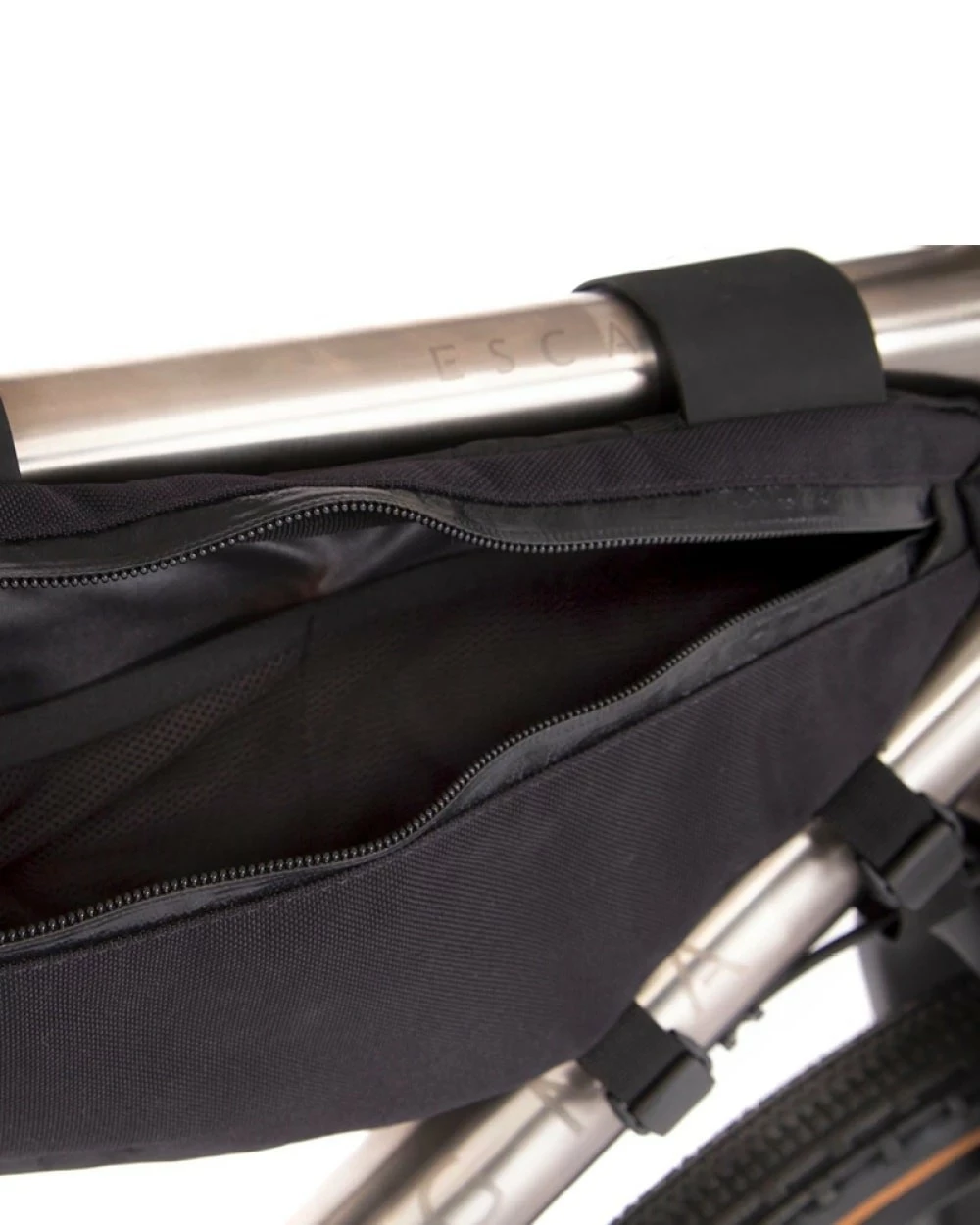 Bagagerie & Bikepacking Sacoche De Cadre Restrap Medium 6 Bagagerie & Bikepacking Sacoche De Cadre Restrap Medium – Image 4